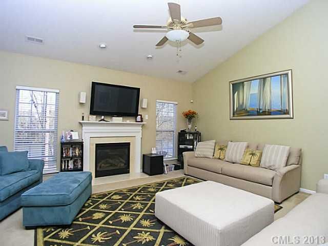 108 Lighthouse Rd, Mount Holly, NC 28120