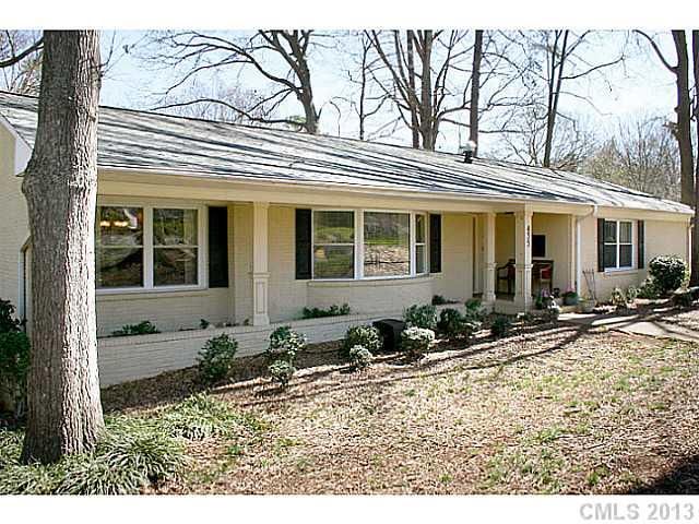 435 Wingrave Dr, Charlotte, NC 28270