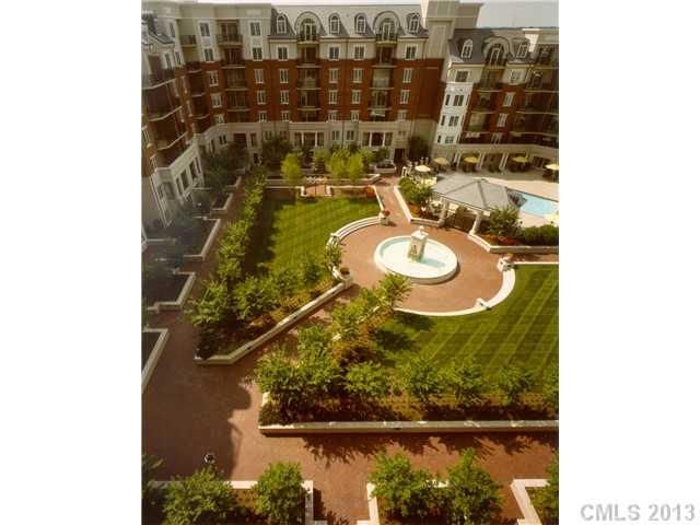 300 W 5th St #319, Charlotte, NC 28202