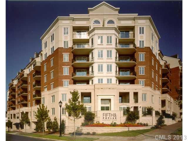 300 W 5th St #319, Charlotte, NC 28202