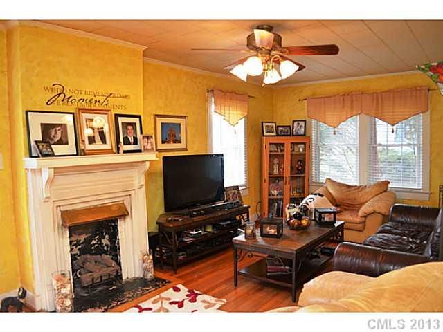 404 NW 7th Ave, Hickory, NC 28601
