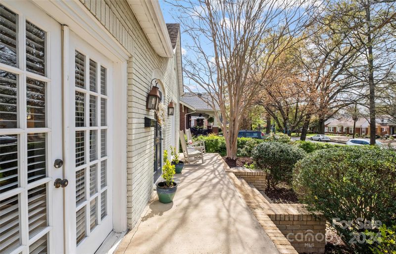 2327 E 5th St, Charlotte, NC 28204