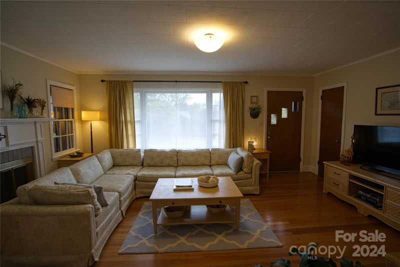 138 Point Cir, Belmont, NC 28012