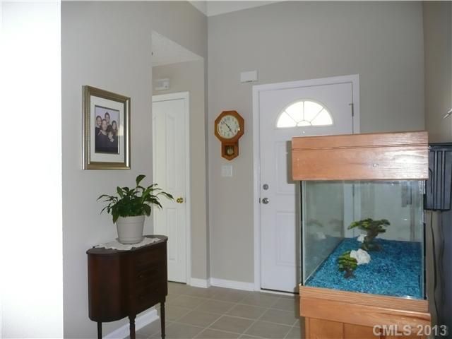 4726 Sahalee Ln, Charlotte, NC 28216