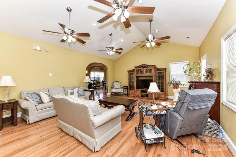 708 Pennigar Rd, Monroe, NC 28110