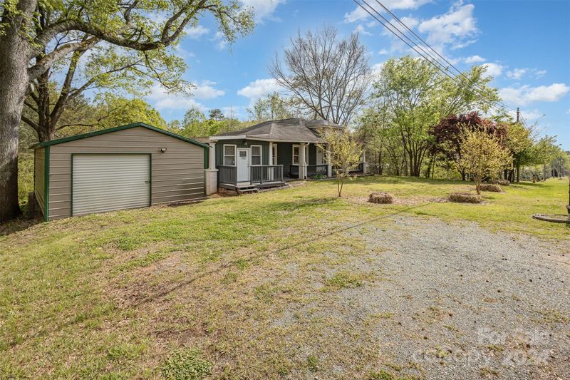 1723 Old Charlotte Rd, Concord, NC 28027