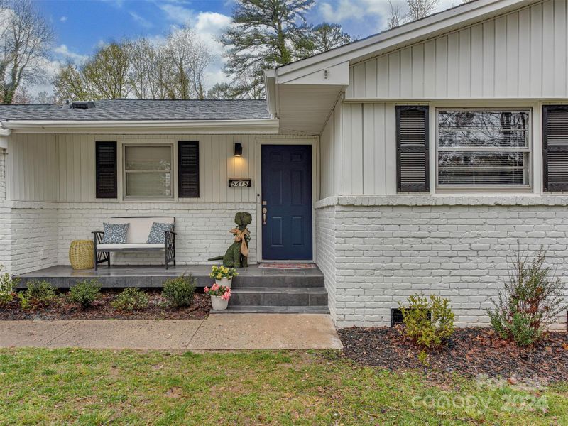 5415 Kildare Dr, Charlotte, NC 28215