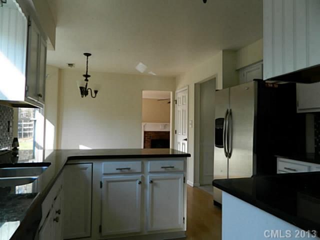 14402 Raynham Dr #16, Charlotte, NC 28262