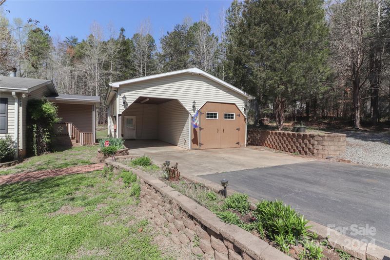 5920 Harrow Ct, Davidson, NC 28036