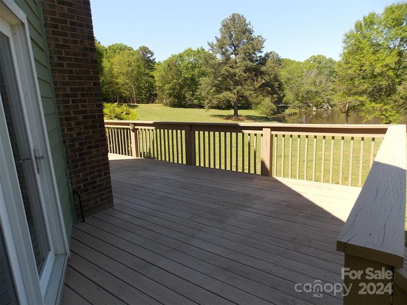 1813 Starmount Cir, Lancaster, SC 29720