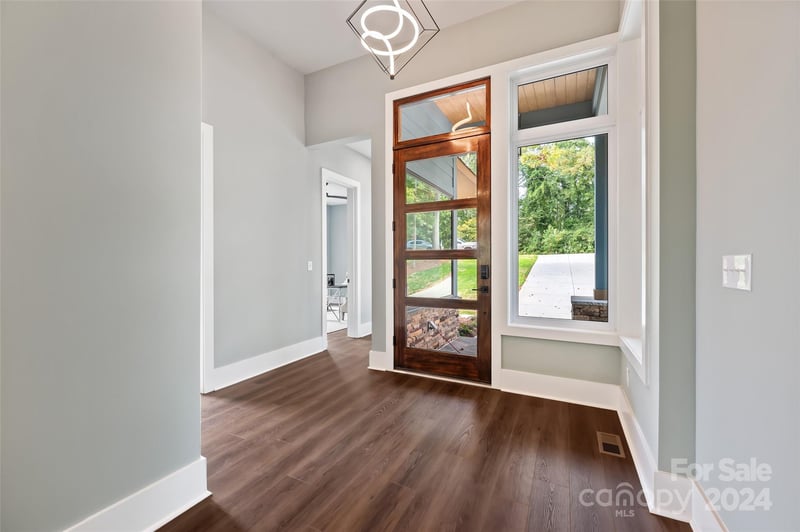 553 Evergreen Rd, Clover, SC 29710