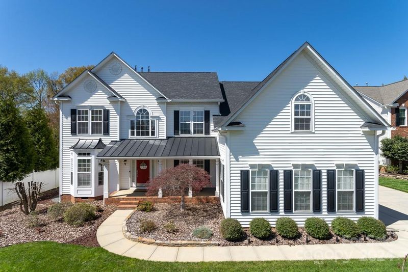 5105 Cinnamon Dr, Matthews, NC 28104
