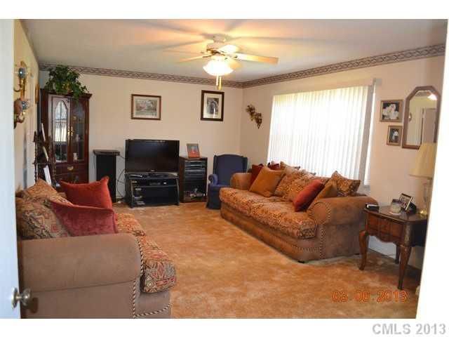 4659 Charlotte St, Conover, NC 28613