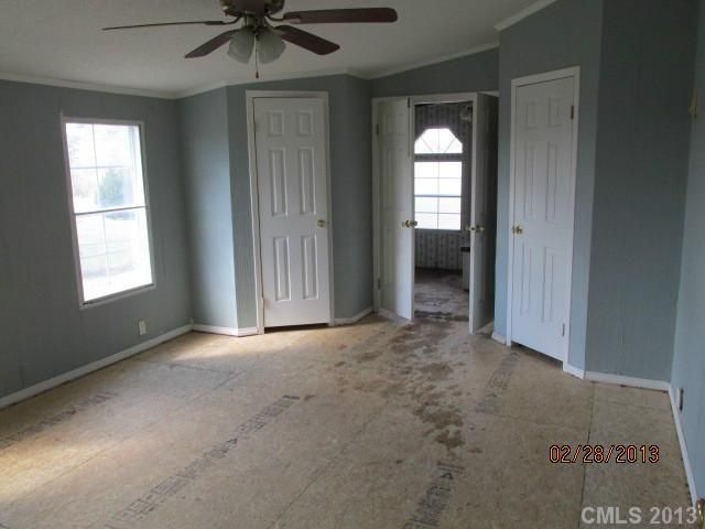 6931 Blue Mountain Ln, Cherryville, NC 28021