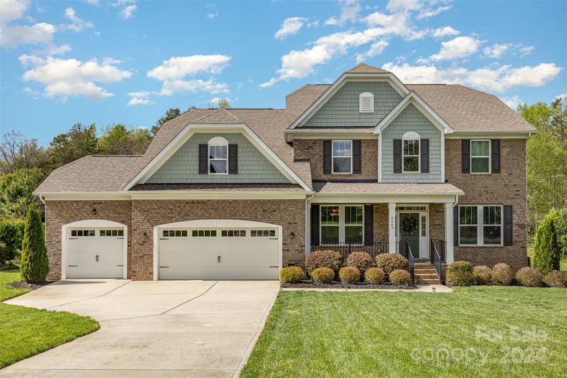 8425 Carly Ln W, Mint Hill, NC 28227