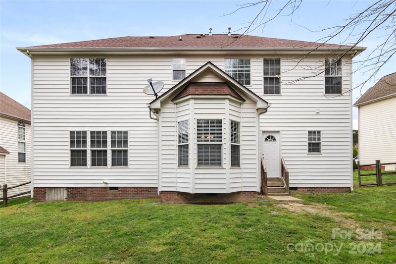 9706 Ashburton Dr, Charlotte, NC 28216