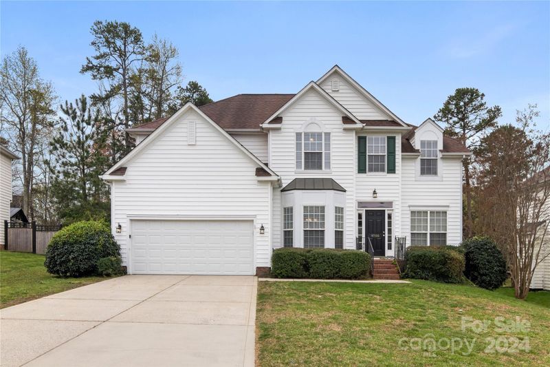 9706 Ashburton Dr, Charlotte, NC 28216