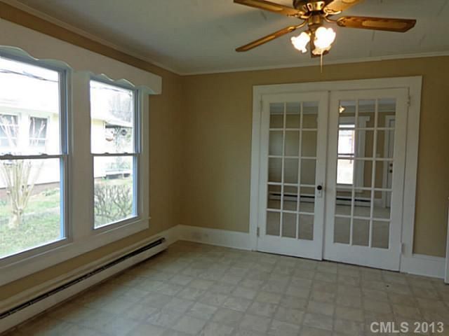 1206 E 1st St, Kannapolis, NC 28083