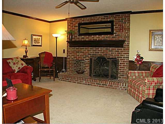1522 Cripple Creek Rd, Kannapolis, NC 28081