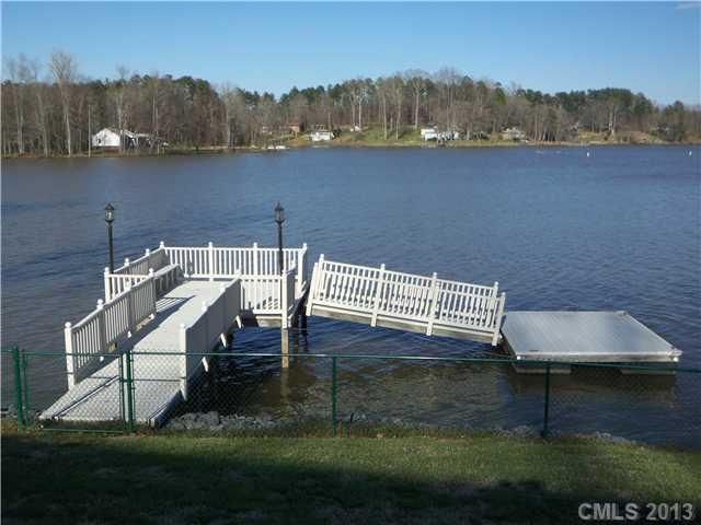 620 Edgewater Dr, Belmont, NC 28012