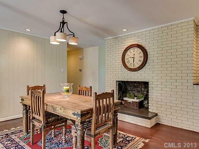 1210 Lynbrook Dr, Charlotte, NC 28211
