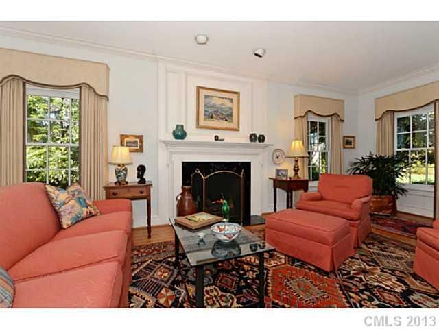 1126 Belgrave Pl, Charlotte, NC 28203