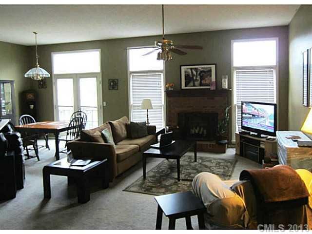 11169 Silverton Dr, Charlotte, NC 28215