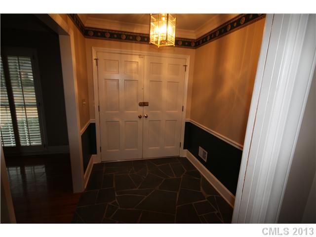 3700 Larkston Dr, Charlotte, NC 28226