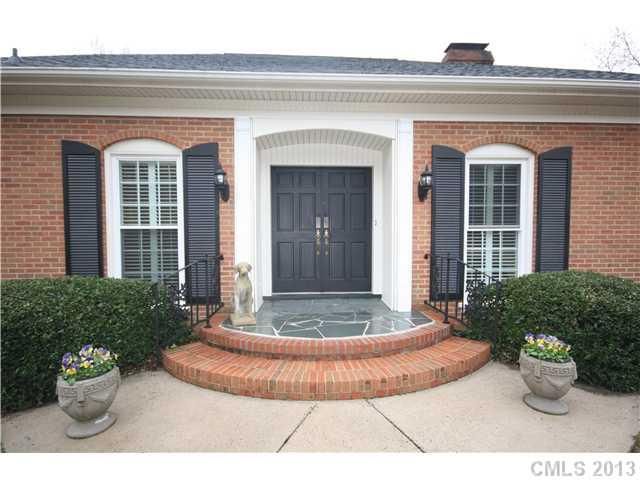 3700 Larkston Dr, Charlotte, NC 28226