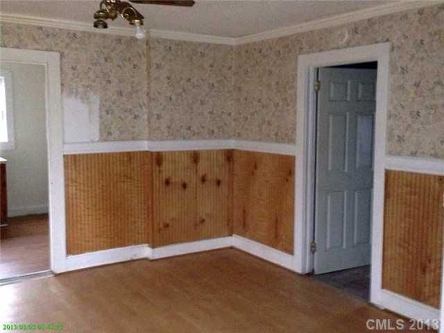 511 Maple St, Dallas, NC 28034