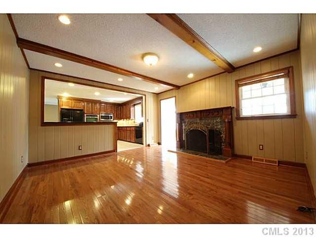 5901 Brookhaven Rd, Charlotte, NC 28210