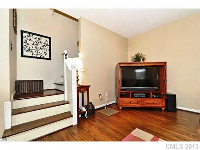 227 Wakefield Dr #B, Charlotte, NC 28209