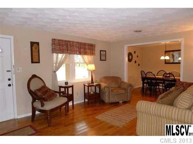 1310 NE 18th Ave, Hickory, NC 28601