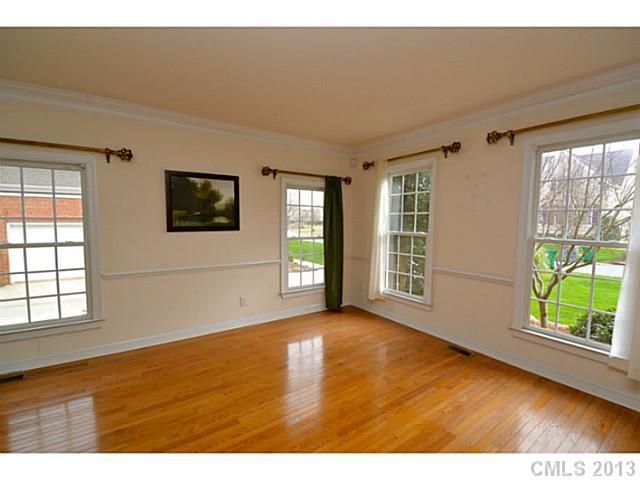 12434 Maytell Ct, Charlotte, NC 28277