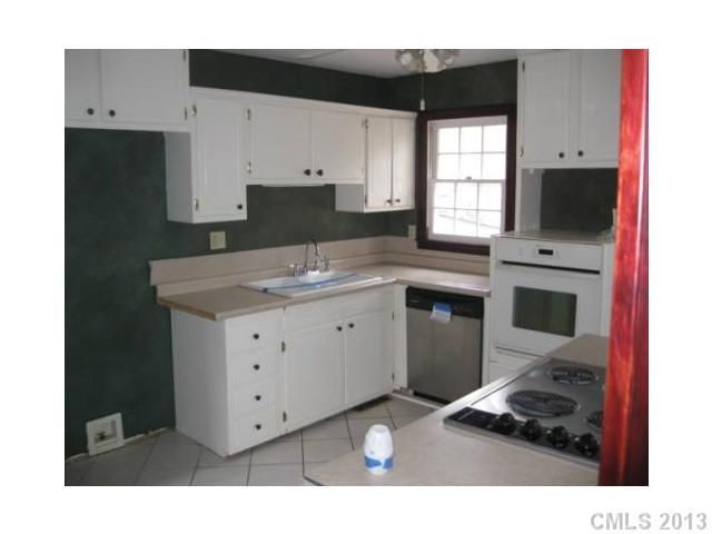 1205 Allenbrook Dr, Charlotte, NC 28208