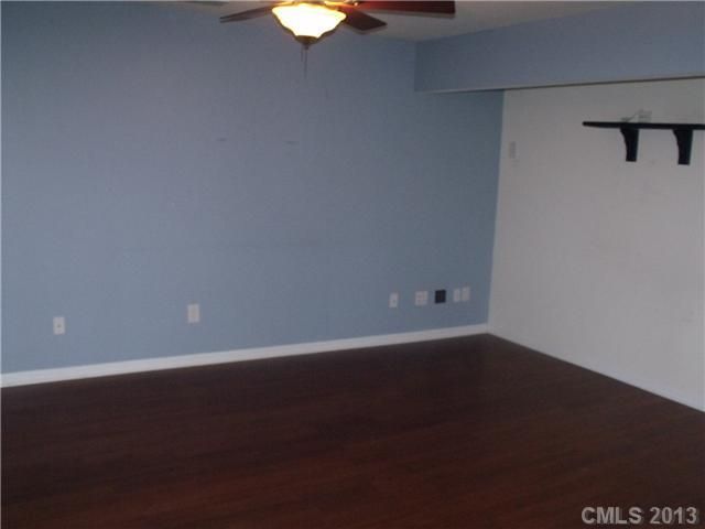9946 Treeside Ln, Matthews, NC 28105