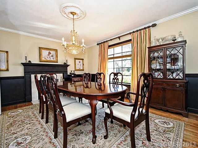 2708 Hampton Ave, Charlotte, NC 28207