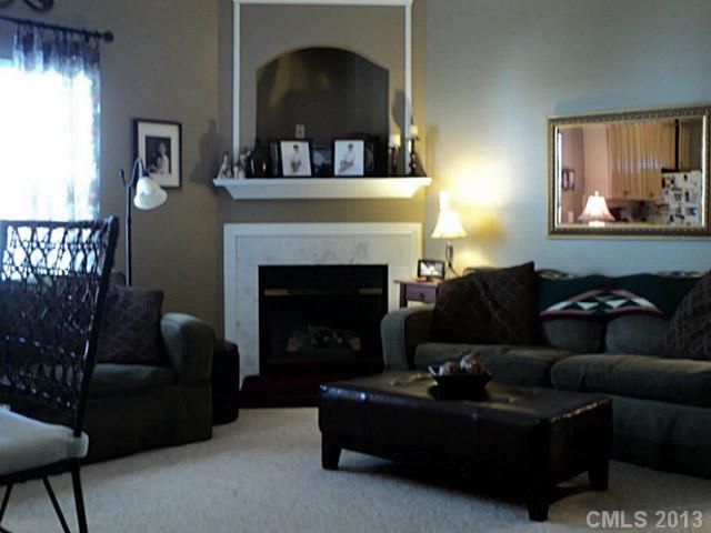 4414 Chadsworth Ct, Charlotte, NC 28269