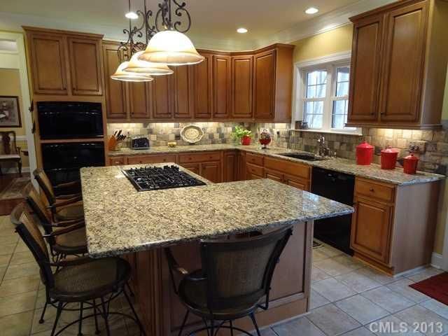 10954 Arvind Oaks Ct, Charlotte, NC 28277