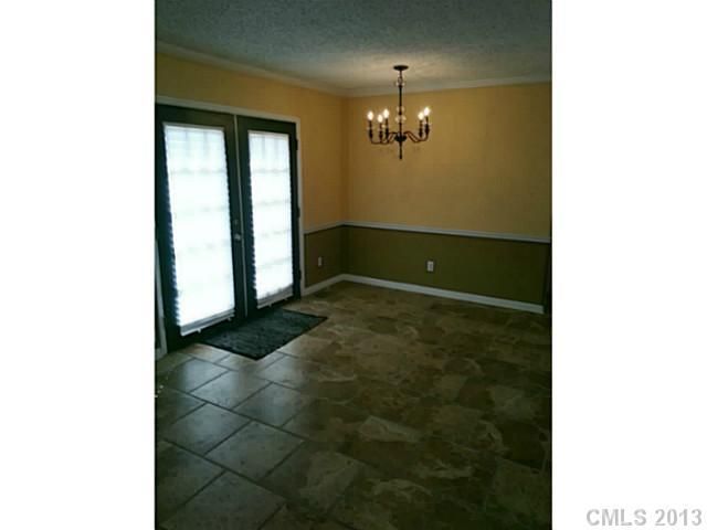 624 Blacksnake Rd, Stanley, NC 28164