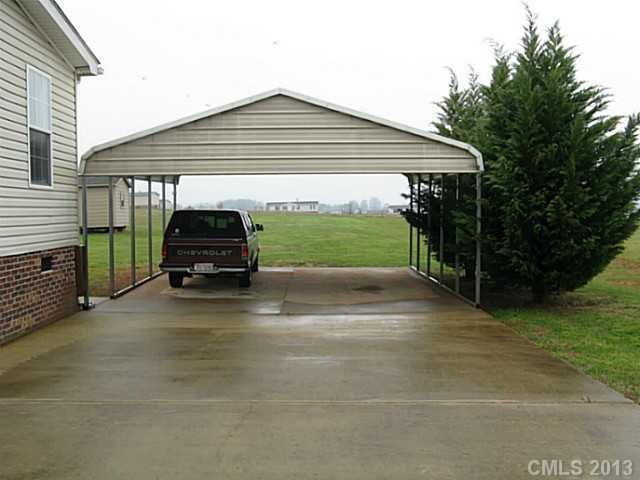 3393 Tyringham Rd, Crouse, NC 28033