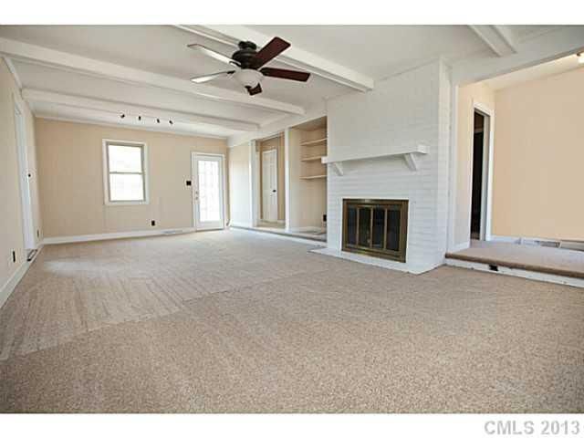 1821 Grey Rock Dr, Fort Mill, SC 29708