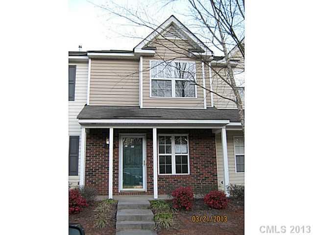 5113 Magnolia Tree Ln, Charlotte, NC 28215