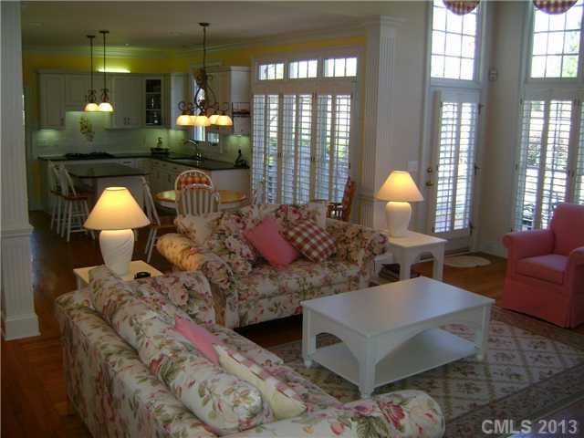 18508 River Ford Dr, Davidson, NC 28036