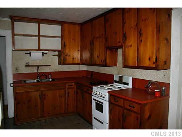 202 Front St, Cramerton, NC 28032