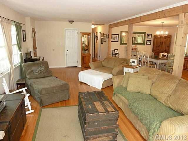2114 Amboy Ct, Charlotte, NC 28205