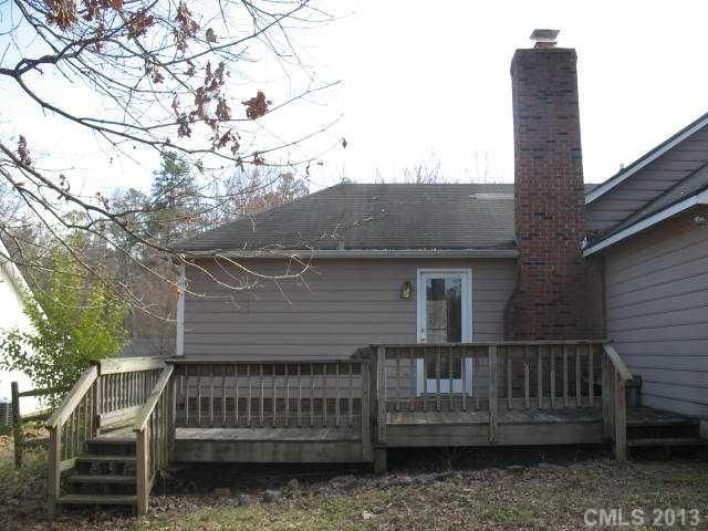 6918 Streamside Dr, Charlotte, NC 28212