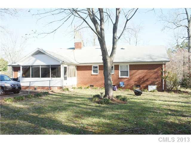 1607 Dixon Rd, Gastonia, NC 28054