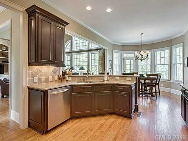 8027 Stonehaven Dr, Marvin, NC 28173