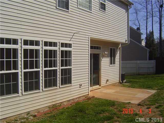 8562 Filbert Ln, Charlotte, NC 28215